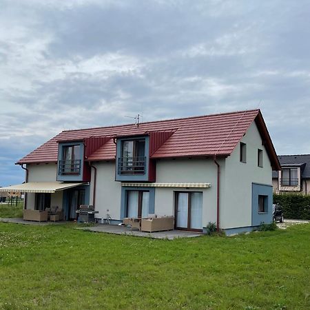 Lake View Apartments near Golf Resort Kunětická Hora, Dříteč Pardubice Zimmer foto