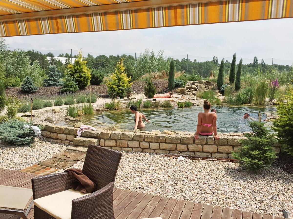 Lake View Apartments near Golf Resort Kunětická Hora, Dříteč Pardubice Exterior foto