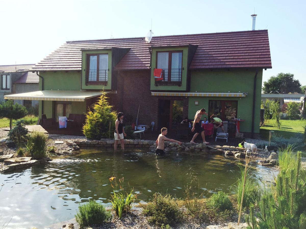 Lake View Apartments near Golf Resort Kunětická Hora, Dříteč Pardubice Exterior foto